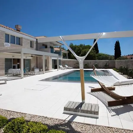 St Luisa With Private Pool Vikendica Cavtat