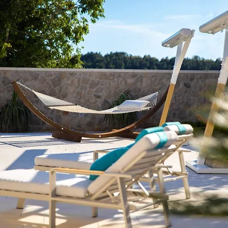 St Luisa With Private Pool Ferienhaus *